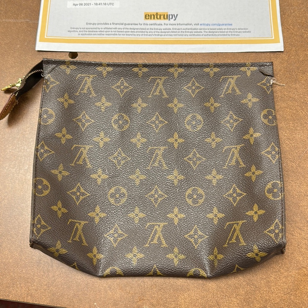 Louis Vuitton, monogram canvas used cosmetic Poche Toilette NM